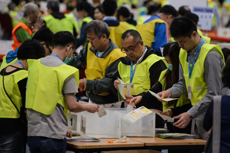 何明修／當社會運動前進議會，香港給台灣的啟示