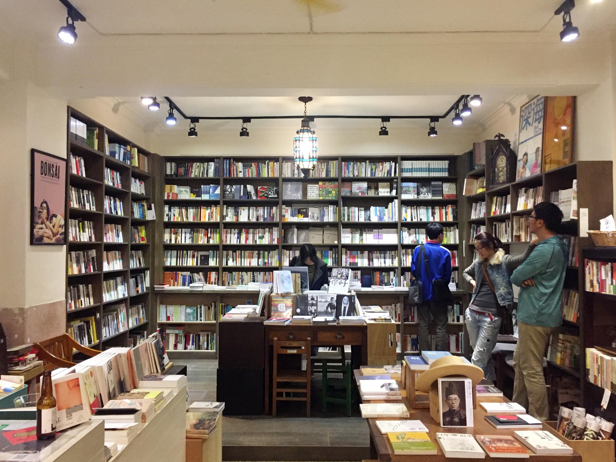 三餘書店內實況。(攝影/陳瀅羽)