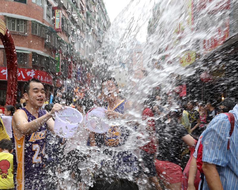 中和緬甸街-潑水祈福 