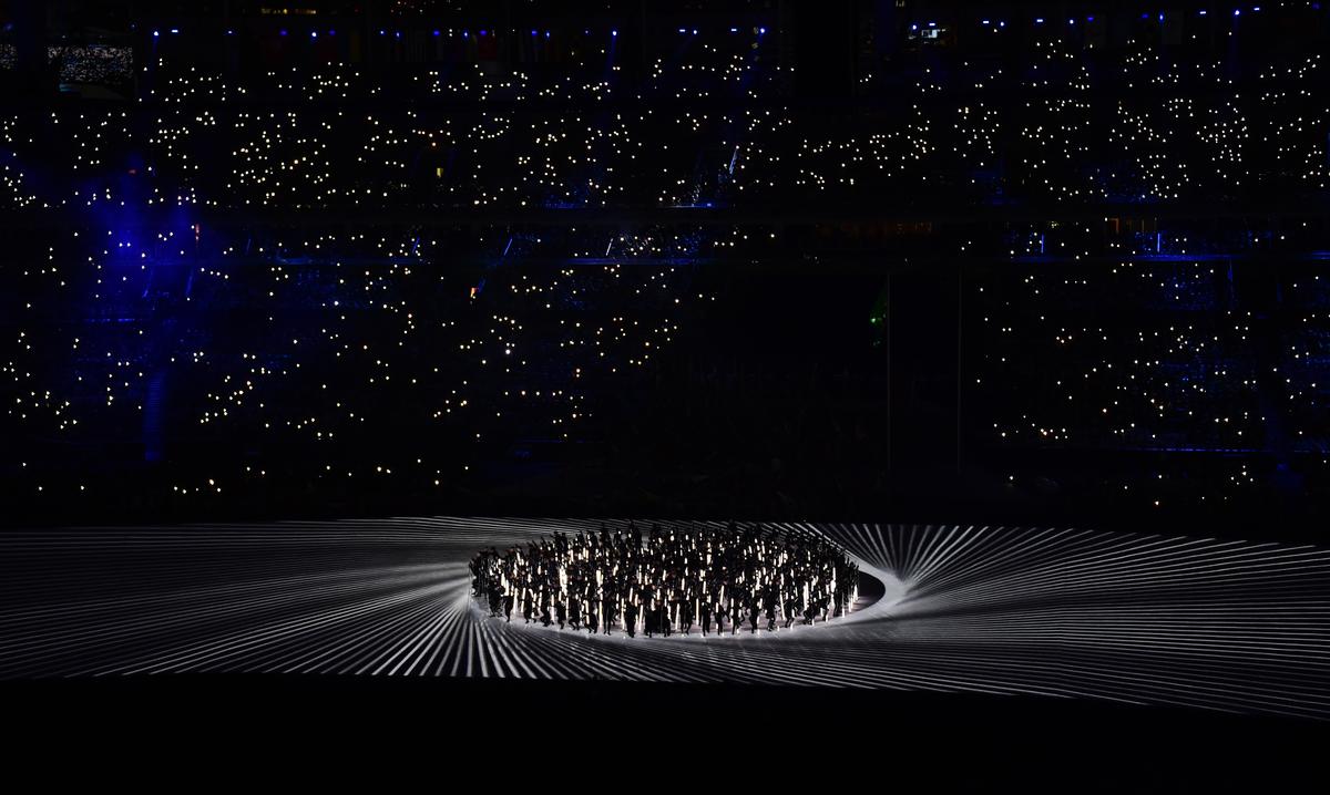 走進體壇迷霧森林_殘障奧運會開幕表演。(攝影/AFP PHOTO/TASSO MARCELO)