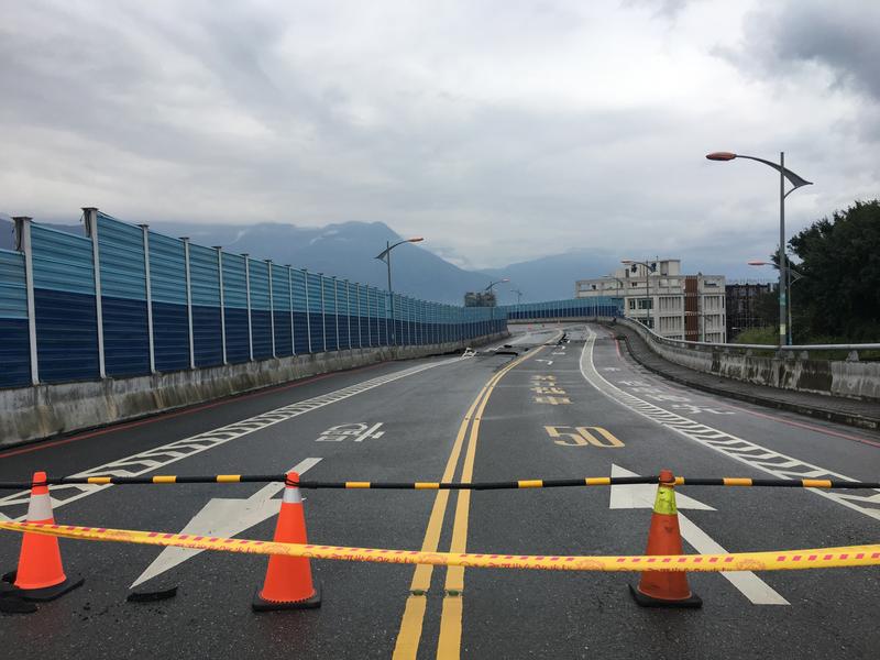 先上車後補票，花蓮七星潭大橋變危橋