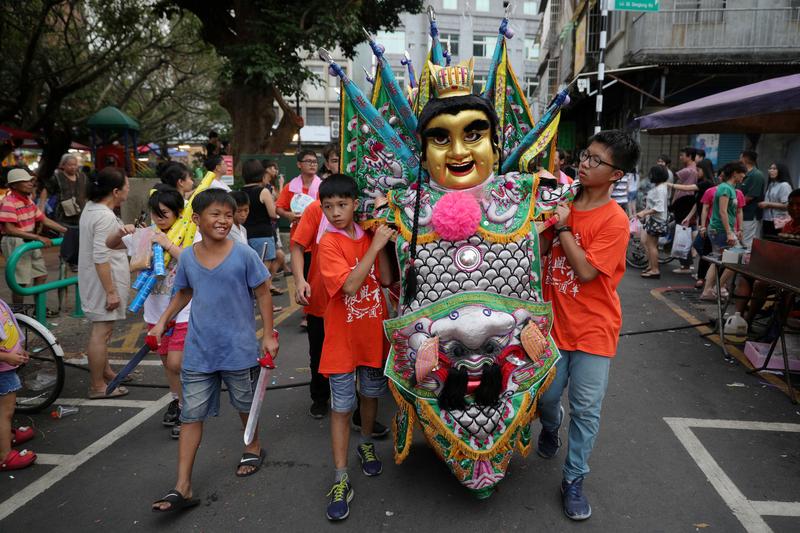 許震唐、與神同行