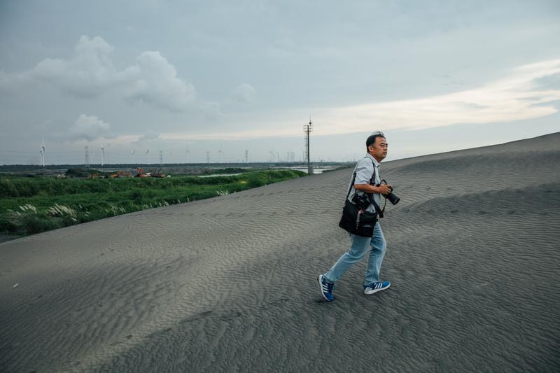 沙地上的怪獸電力公司——許震唐和他的公民電廠夢_(攝影/余志偉)