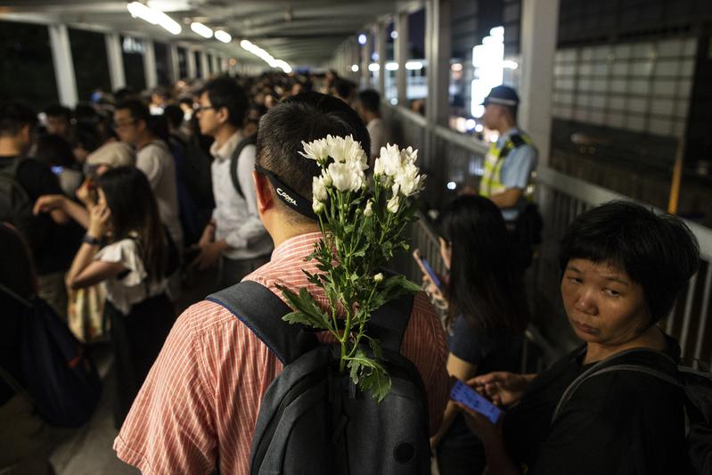 罷工、罷市、罷學、送中條例、香港市民