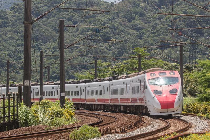 台鐵、體檢、普悠瑪(攝影/吳逸驊)