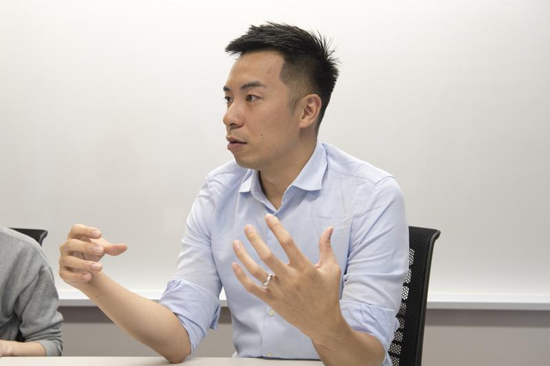 臉書、內容農場、假新聞。(攝影/林彥廷)