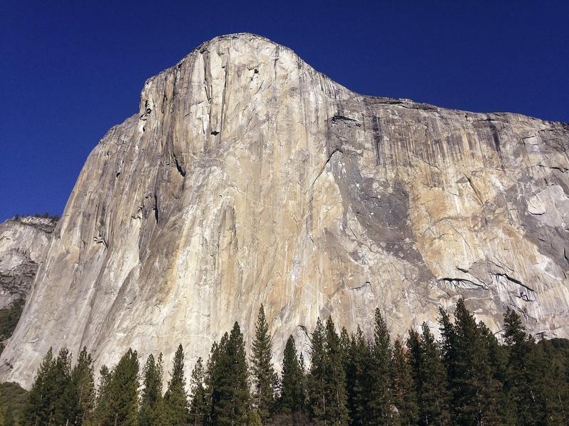 【山思而行】我阿嬤和艾力克斯．霍諾德的「Free solo」_(攝影/AP Photo/Ben Margo/達志影像)