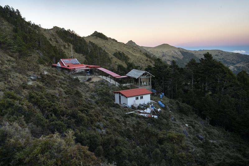 登山客、廚餘、山林、台灣黑熊、山屋、膽固醇、山林開放、嘉明湖