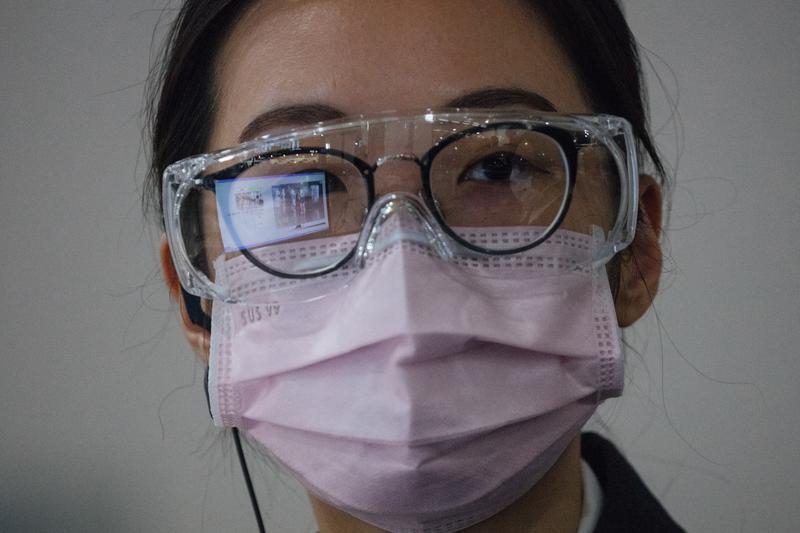 罩住疾病的2公克之重：Made In Taiwan口罩，是這樣送到你手上的