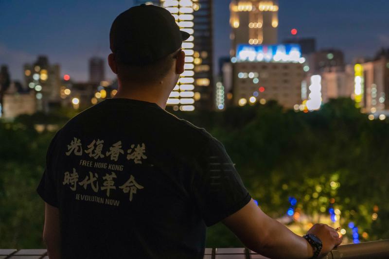 首批流亡來台20歲港青：在焦土化的家鄉境外，延續香港民族的火種