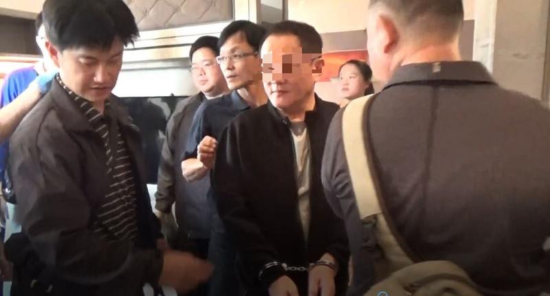 For years, Taiwanese drug lord Lin Hsiao-tao was put under surveillance by law enforcement units from various countries. In February 2020, he was arrested after Taiwan’s police officers conducted a joint investigation with Thailand and Myanmar among other countries. (Photo Credit: Ministry of Interior Criminal Investigation Bureau) 

