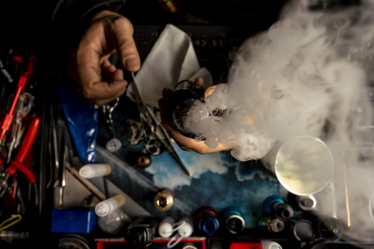 Re: [問卦] 電子菸到底是殺小？