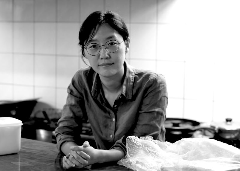 導演金東鈴曾在協助基地村婦女的民間組織Durebang服務過。（照片提供／TIDF）