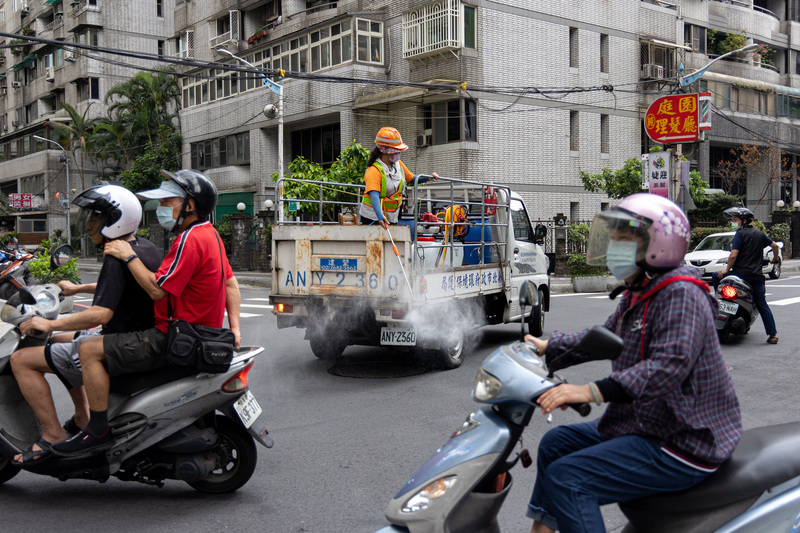 致我們、社區疫爆、台灣、圖文故事