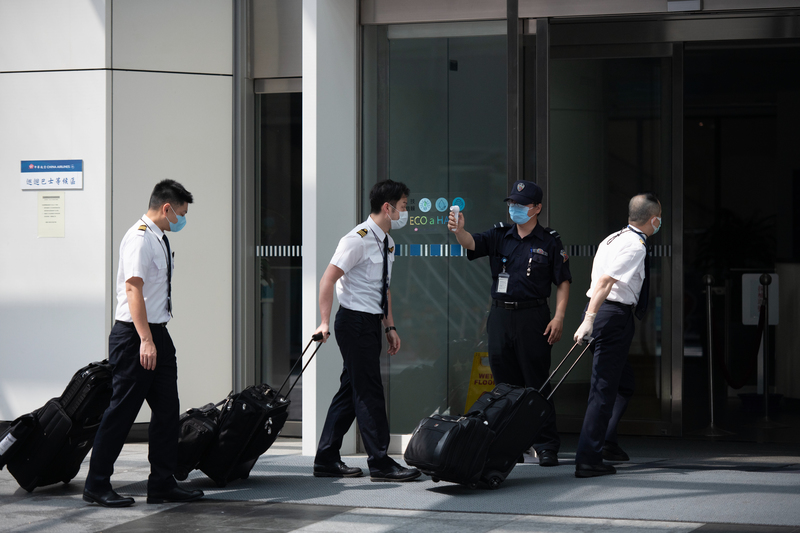 自從去年全球疫情蔓延，航空公司機師即被納入須接受隔離檢疫人員。（示意圖，非文中當事人）（攝影／楊子磊）