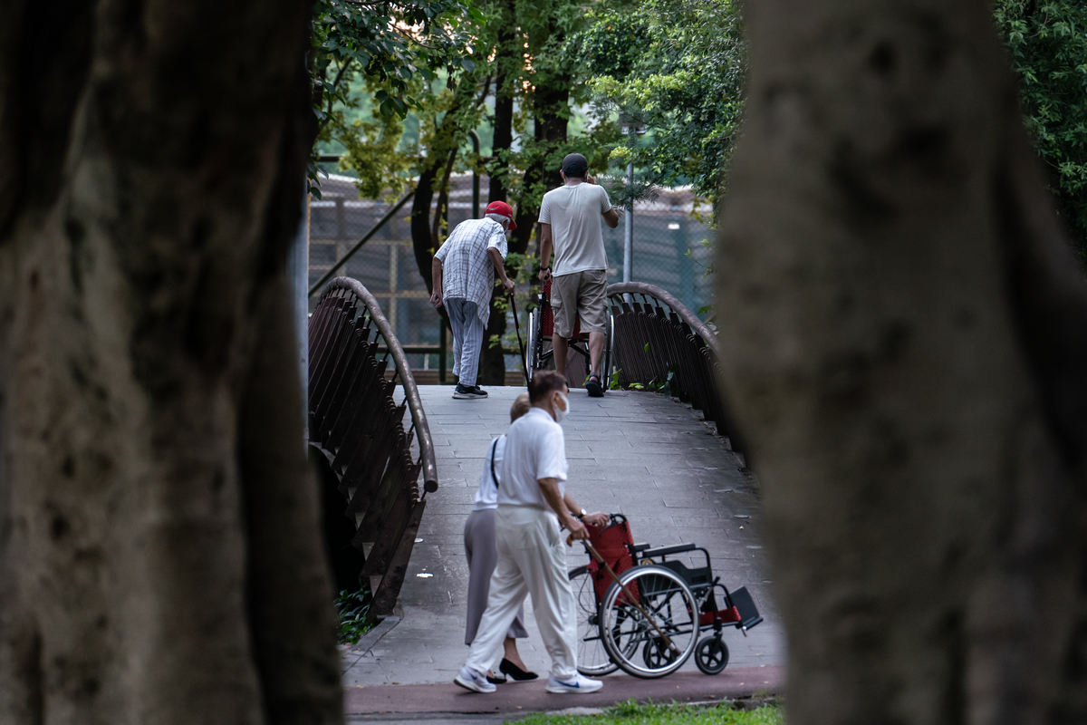 三級警戒下的長照危機