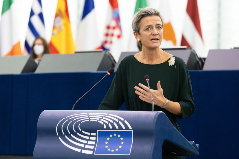 歐盟執委會副主席維斯塔哲（Margrethe Vestager）出席10 月19 日的歐洲議會，對台灣持相對謹慎而務實的意見。（圖片提供／歐洲議會