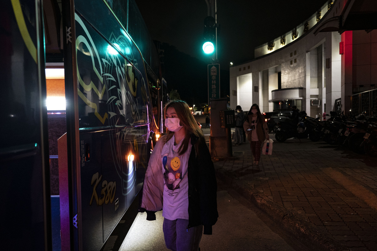 Re: [問卦] 莊敬高職有越南妹？！！