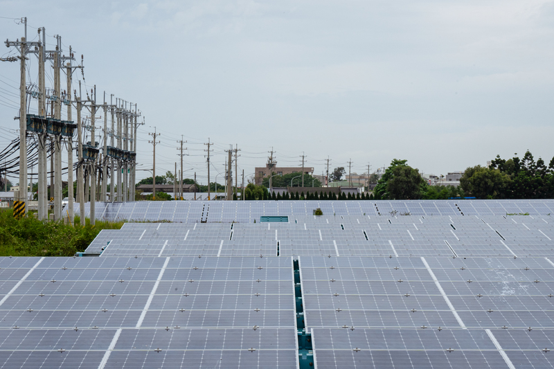 30年內增加9倍發電量，落後的綠能進度如何突破3大挑戰、成為淨零主角？