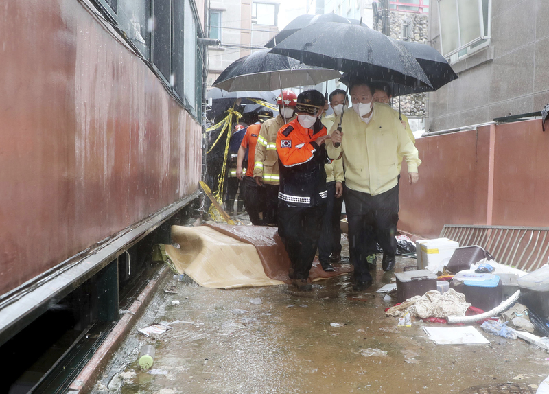 首爾、暴雨、韓國、居住、半地下屋、總統、皮鞋、尹錫悅