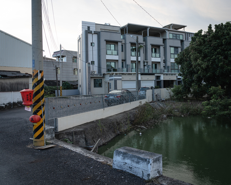 馬雨辰、農村、墓誌銘