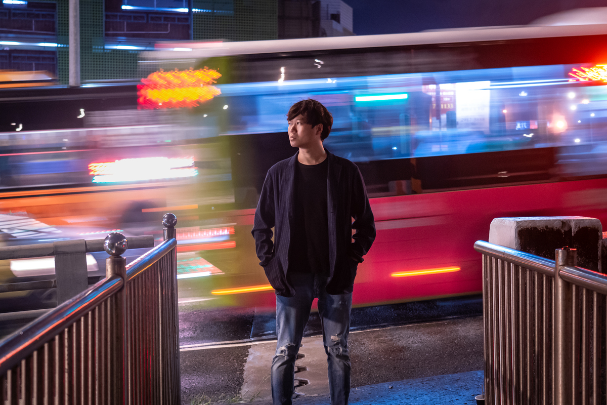 陳梓桓《憂鬱之島》映照的香港故事：大海浮沉，找一座孤島的命運- 報導者The Reporter