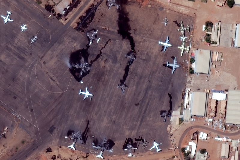 突襲國際機場、殺死聯合國援糧隊，蘇丹的軍閥大戰有多危險？