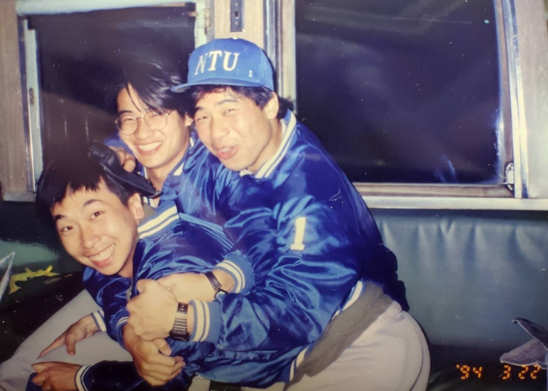 台大土木系高材生去當棒球裁判，江崇標（右1）是台灣職棒界的熱血傳奇。（照片提供／陳子軒）