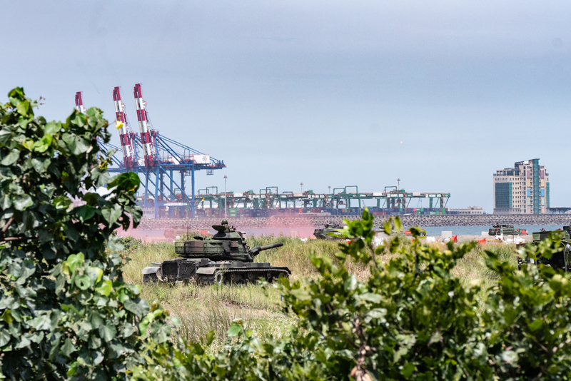 台北港旁的八里挖仔尾海岸一直是國軍預想共軍可能實施登陸作戰的「紅色海灘」。（攝影／陳曉威）