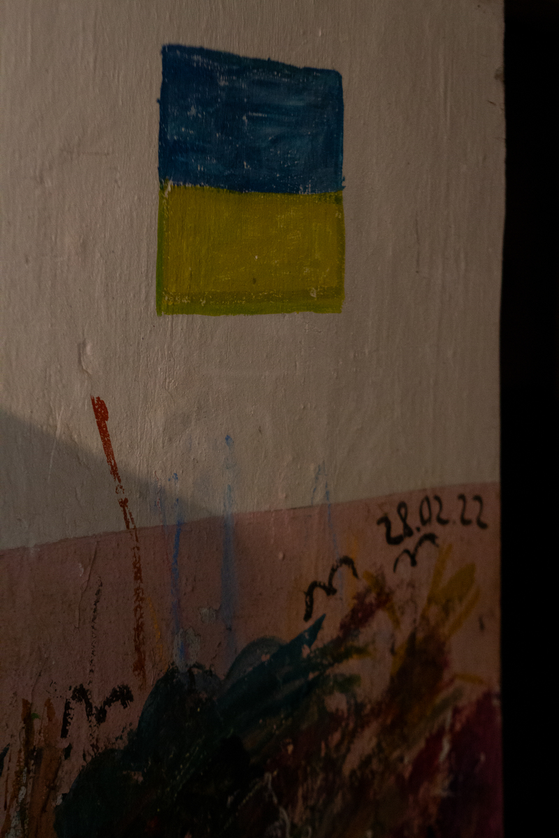 哈爾基夫的防空洞中仍留有孩童的塗鴉。（攝影／曹雨昕）