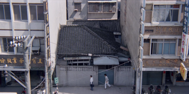 《小爸爸的天空》中主角傑龍的家，除了曾是楊德昌故居，也是當時台灣新電影工作者的日常聚會場所。（圖片提供／國家影視聽中心）