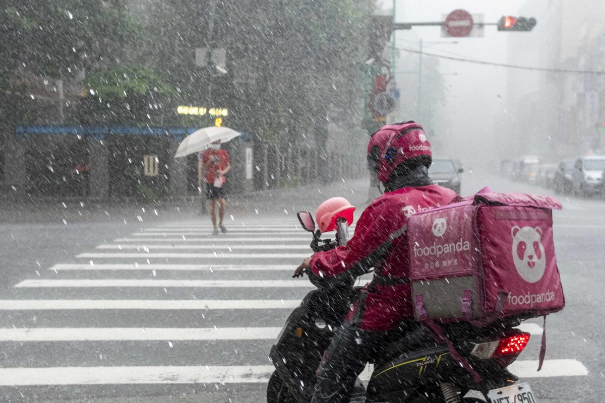 【書摘】滿意的話，請給我五顆星！零工經濟時代，拿安全交換評比的外送員們- 報導者The Reporter