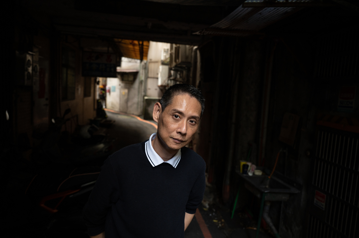 唯有愛能趕走命運的寂寞──王禮霖《富都青年》留住底層生命取暖相依- 報導者The Reporter