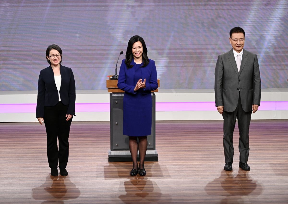 2024副總統候選人電視辯論：趙攻勢猛、辭中廣董事長，吳談財經籲別搞棄保，蕭主打政策且邀趙吳共商國是-