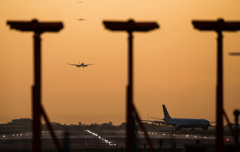 桃園機場、塞機、檢討報告、倫敦、希斯洛機場