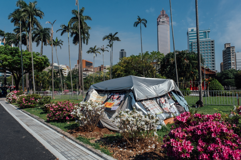 巴奈設立於台北市二二八公園內的帳篷。（攝影／余志偉／資料照片）