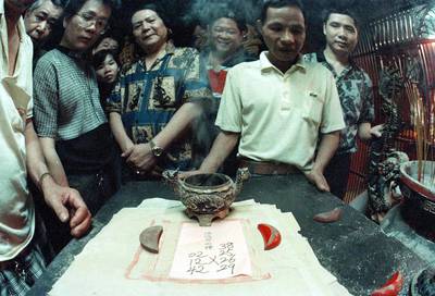 鍾宜杰/跨越記者與社會運動兩端的蔡明德,用攝影記錄《人間》與台灣