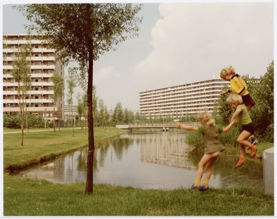 荷蘭可負擔住宅的百年追求：從救濟扶貧到多元社會融合