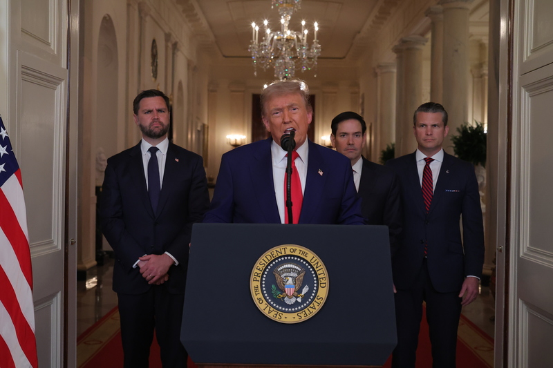 台灣時間6月22日上午8點(美國時間21日晚上8點),美國總統川普(Donald Trump)在白宮發表全國演說,說明美軍於伊朗22日凌晨對3處核設施發動空襲的行動。(攝影/Carlos Barria - Pool/Getty Image)