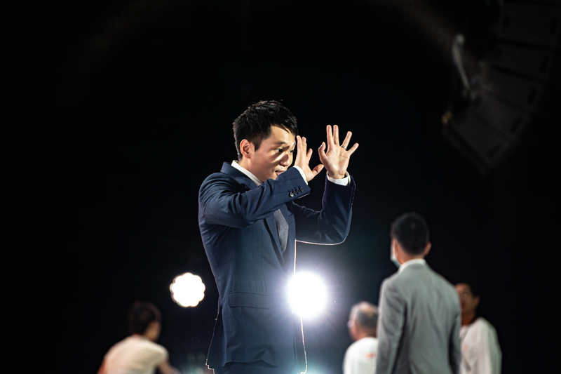 兩屆奧運羽球男子雙打金牌選手李洋,卸下球員身分9個月後,正式擔任我國首任運動部部長。(攝影/陳曉威)