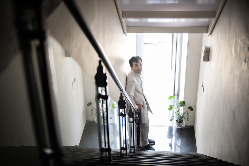 台大首代「直美」醫師陳璿丞的崎嶇路──曾在醫界歧視鏈最底層，重新面對「自我實現」的內心呼喚