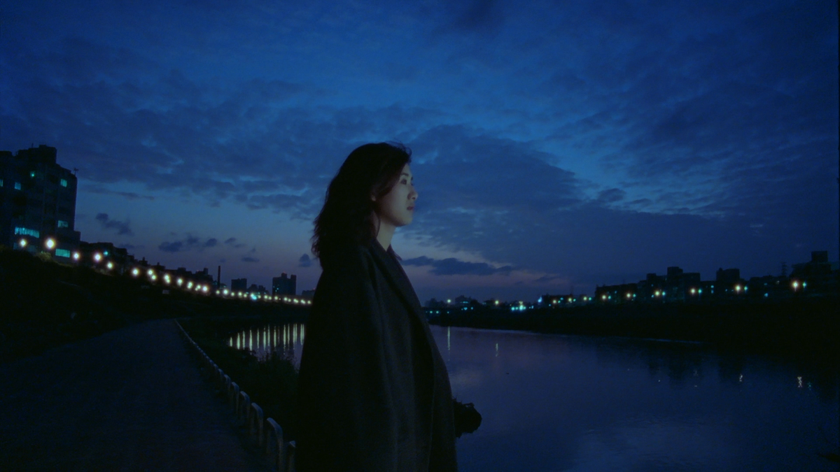 【電影不欣賞】走電影的人──《藍月》：柯一正給世紀末台北的一封浪漫情書 - 報導者 The Reporter