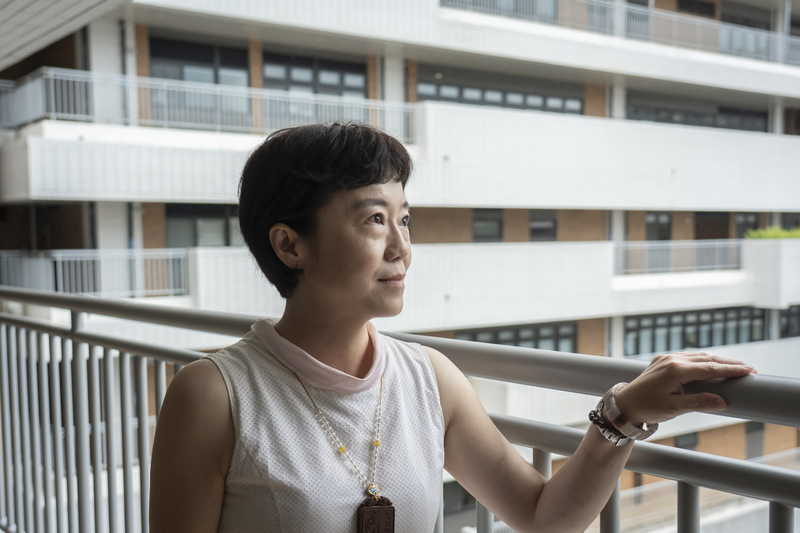 紅心字會是勞動部「多元陪伴照顧服務計畫」第一階段試辦單位。祕書長許雅青表示,居家服務因多點移動特性,移工即便有家庭看護工、機構看護工單點上班的經驗,仍需重新適應與學習。(攝影/陳曉威)