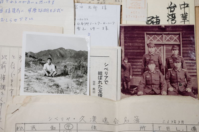 歷史研究者陳力航蒐集祖父陳以文留下的文獻,成為後代學者們調查台籍蘇聯戰俘的重要史料,其中有一張陳以文從戰俘營生還後,即將返回台灣前留下的獨照。(攝影/楊子磊)