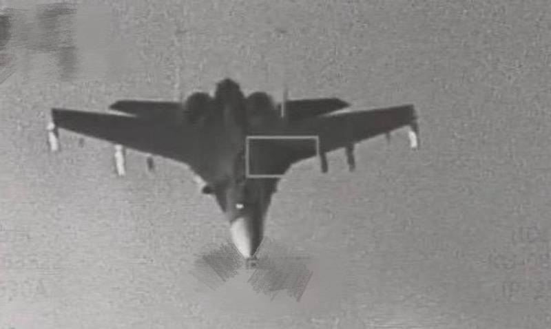 解放軍「正義使命─2025」軍演首日(29日),我國F-16V戰鬥機透過「狙擊手」莢艙標定中國殲-16戰機,可推論我方鎖定、偵測能力應占上風。(圖片提供/國防部)