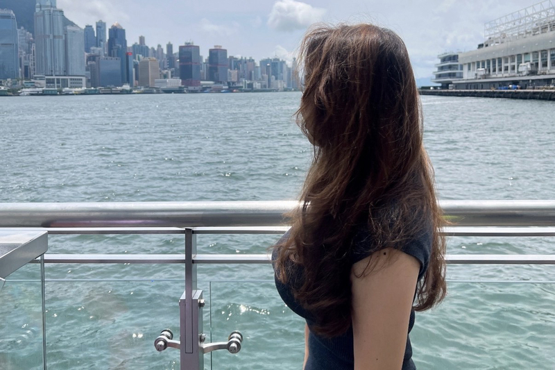 M小姐從小對外貌沒有自信，雖然已瘦了17公斤，卻仍然因身材而感到焦慮，無法自在地穿著短褲、短裙。（圖片提供／M小姐）