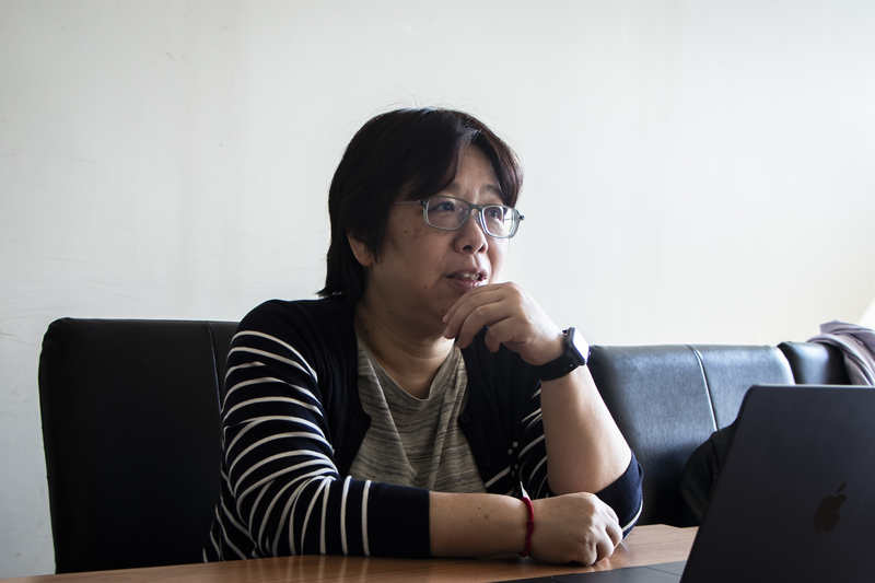 成功大學醫學系人文暨社會醫學科副教授黃于玲深度訪談捐卵者後發現，台灣捐卵者對捐贈／受贈關係的想像，並非如制度預設「完全斷絕關係」那般決絕。（攝影／曹馥年）