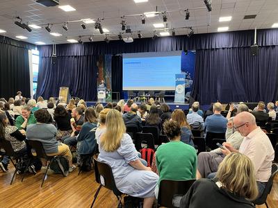 當告知身世成為日常:一場英國捐贈受孕家庭年會的啟示