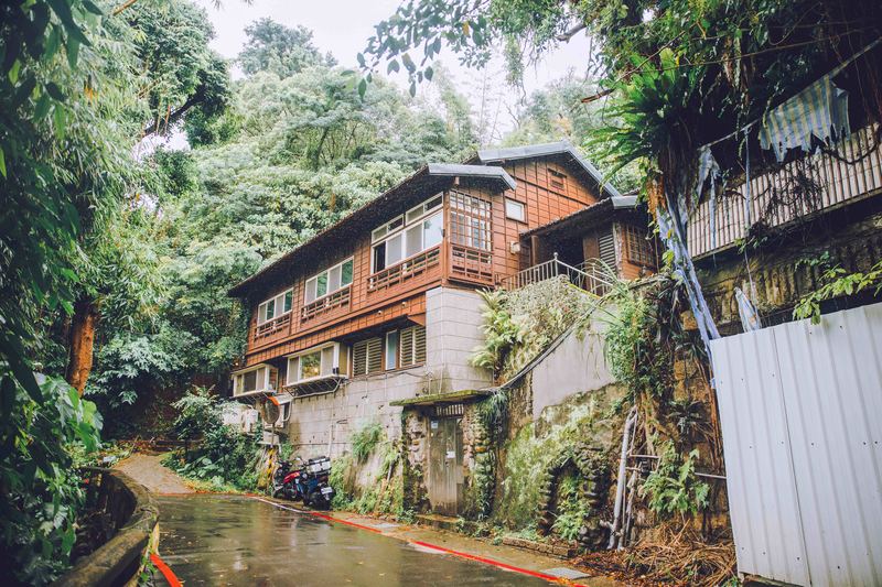 原日本時代陸軍偕行社於戰後成為白團第一宿舍。(攝影/陳怡絜)