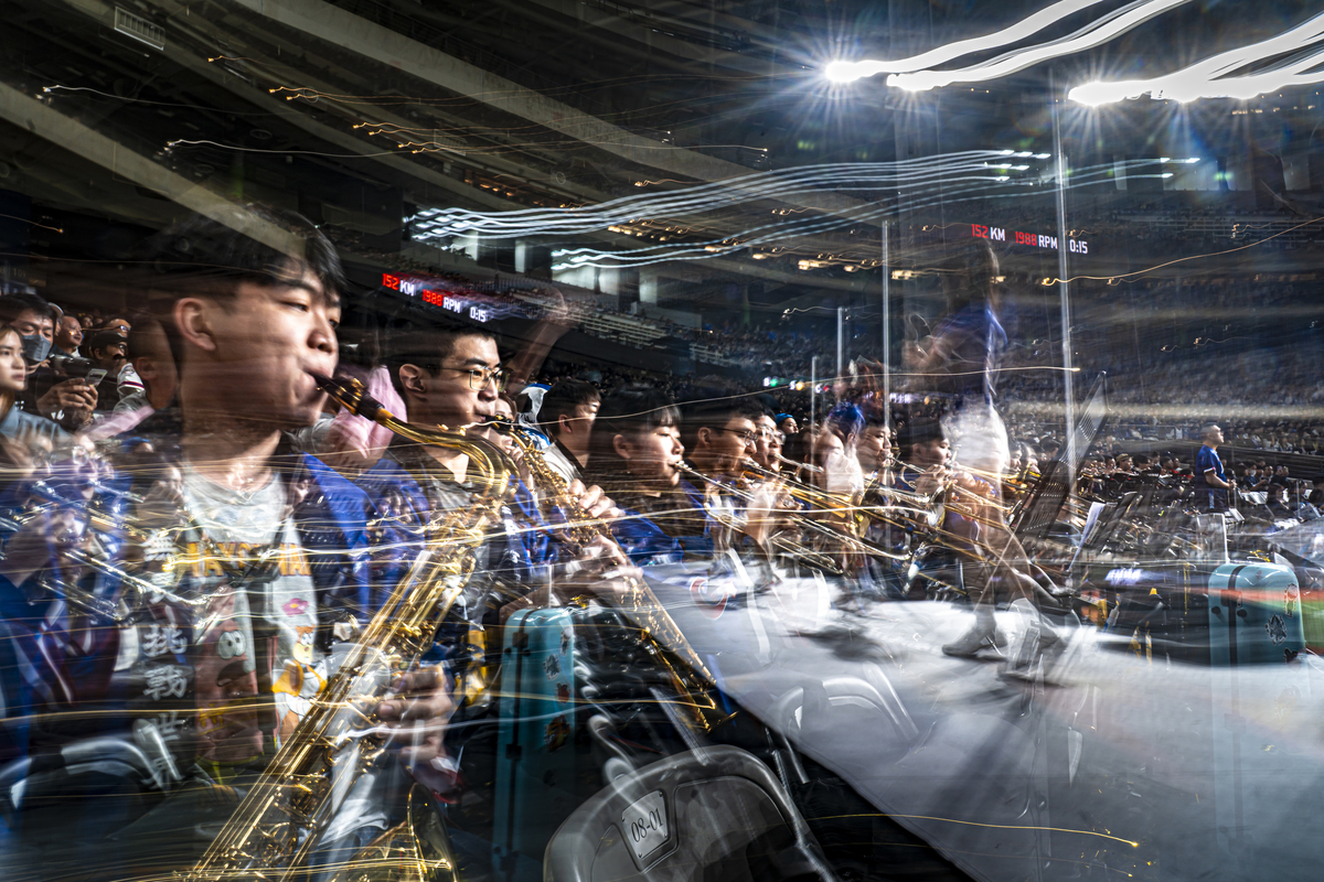 台式應援文化如何煉成？從激情棒球迷的汽笛、喊聲，到專業音樂人的Team Taiwan